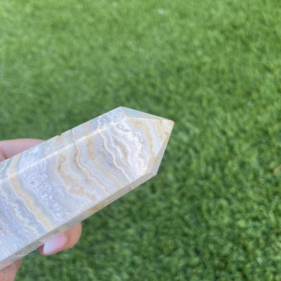 Banded Calcite Tower - Picture 7 of 10